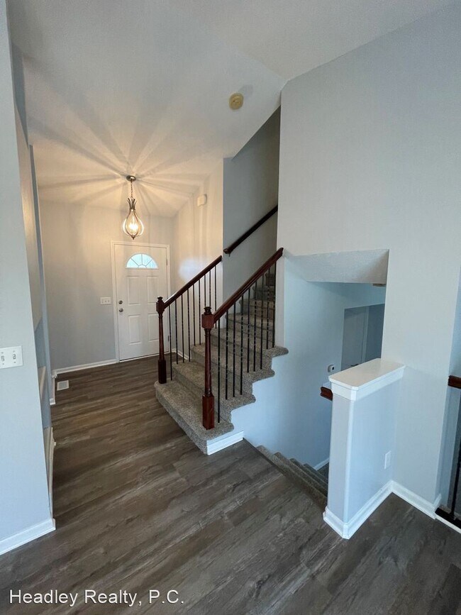 Building Photo - 3 br, 2 bath House - 10314 S 27th Cir.