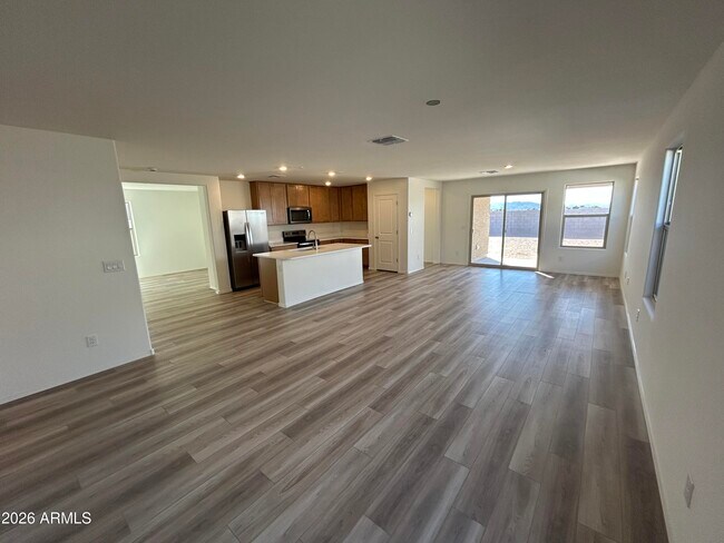 Foto del edificio - 24367 W Jessica Ln