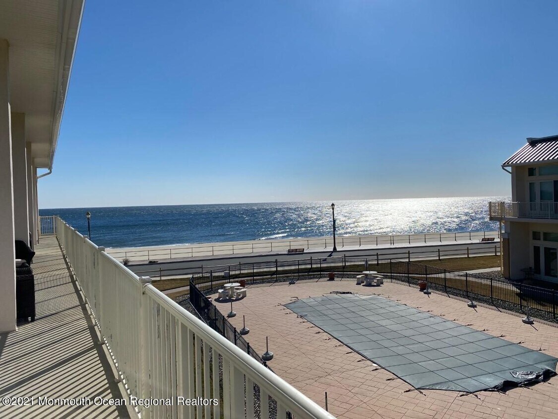 Primary Photo - 448 Ocean Ave