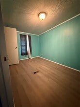 Building Photo - 4440 Grand Oaks Dr