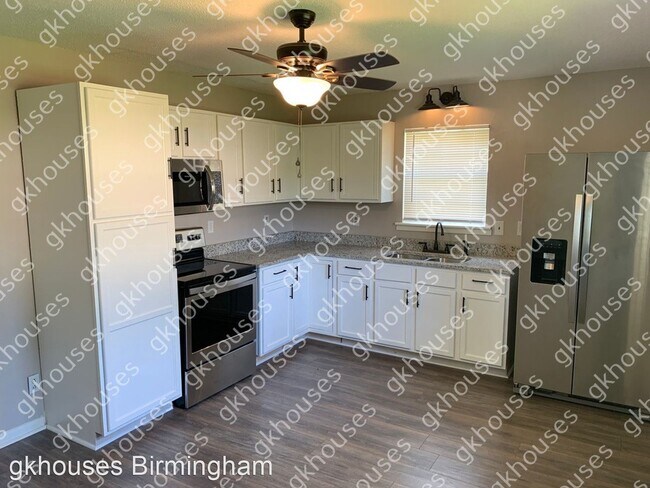 Foto del edificio - 4 br, 2.5 bath House - 922 Chinchona Dr