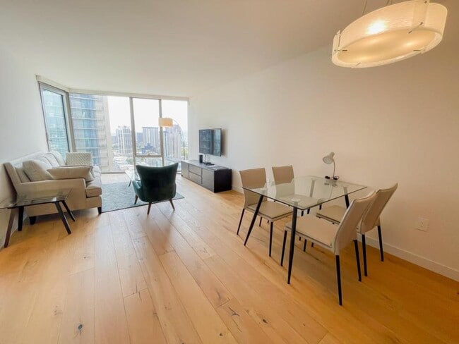 Photo - 1001 Queen St Apartment
