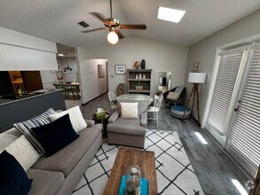 Building Photo - 8817 Kiwi Pl