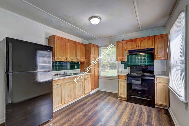 Foto del edificio - 1241 Auburn Dr