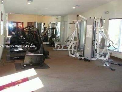 Foto del edificio - 6135 NW 186th St