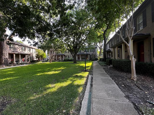 Foto del edificio - 6451 Oriole Dr