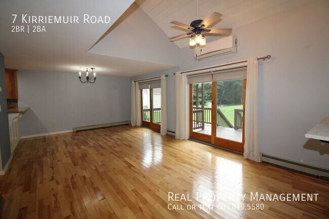 Building Photo - 2 Bedroom, 2 Bath Stratham Condo with Gara...