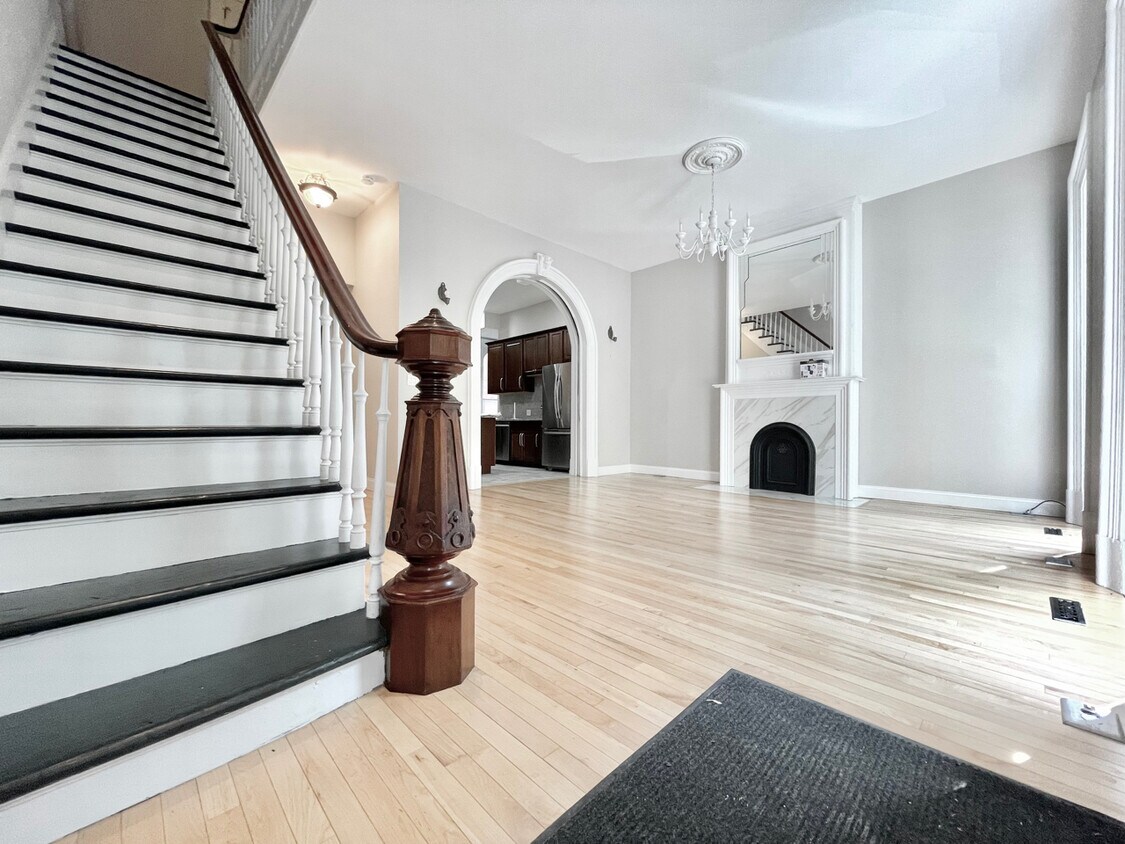 Foto principal - 245 Georgia St