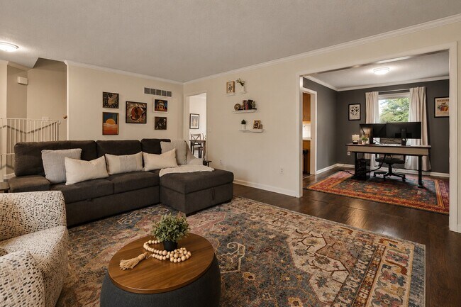 Building Photo - 15032 W 146th Terrace
