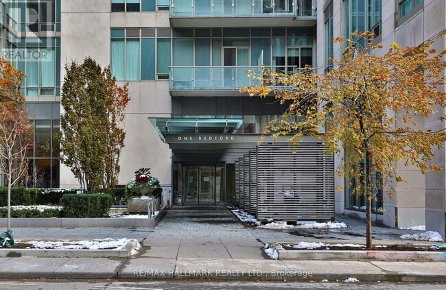 Photo du bâtiment - 1 Bedford Rd