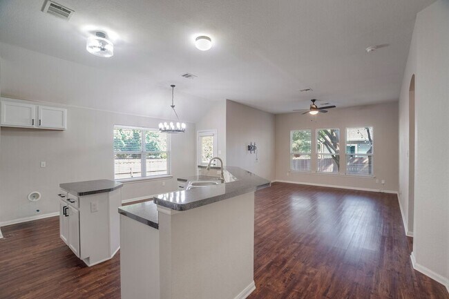 Foto del edificio - 2985 Overland St
