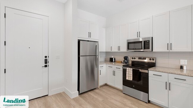 Building Photo - 650 E Sycamore St