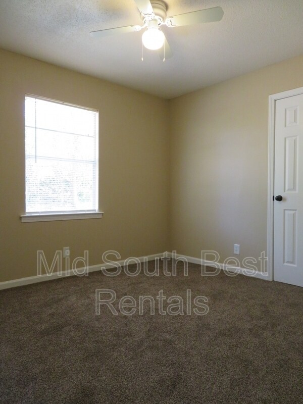 Foto del edificio - 2336 Millbrook Ave