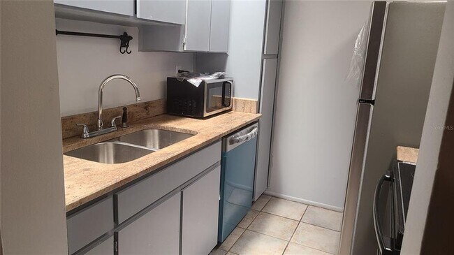 Foto del edificio - 4411 Shady Terrace Ln