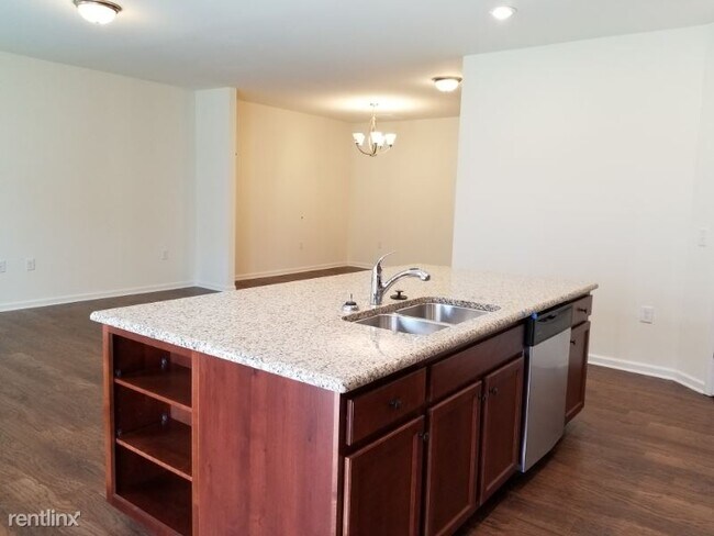 Foto del edificio - 3 br, 2.5 bath Townhome - 1113 Sky Top Dr