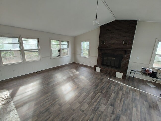 Building Photo - 509 Marcella Dr
