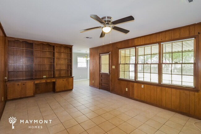 Foto del edificio - Don't Miss This Montgomery Gem