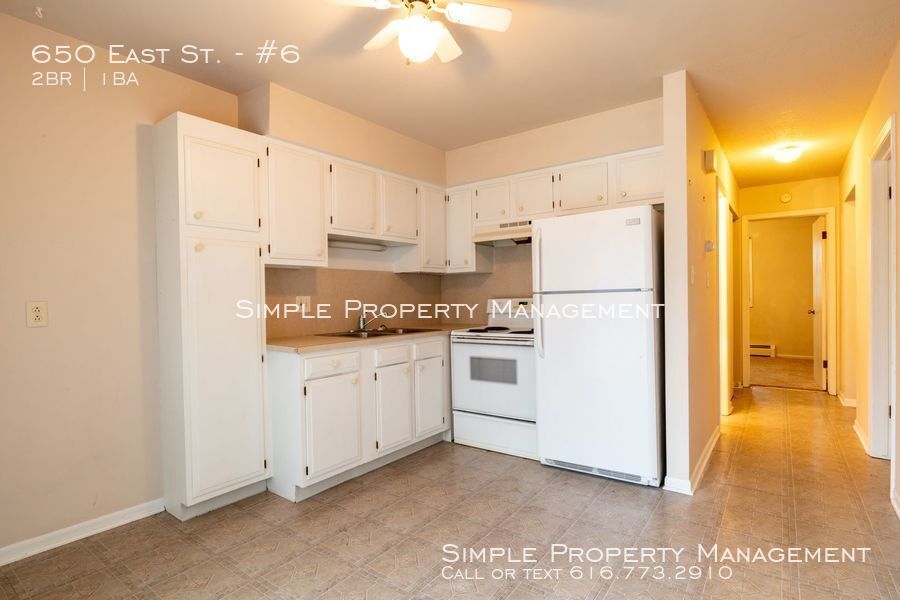 650 East St Unit 6, Coopersville, MI 49404 Room for Rent in