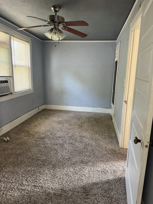 Bedroom - 333 S Boundary Ave SE