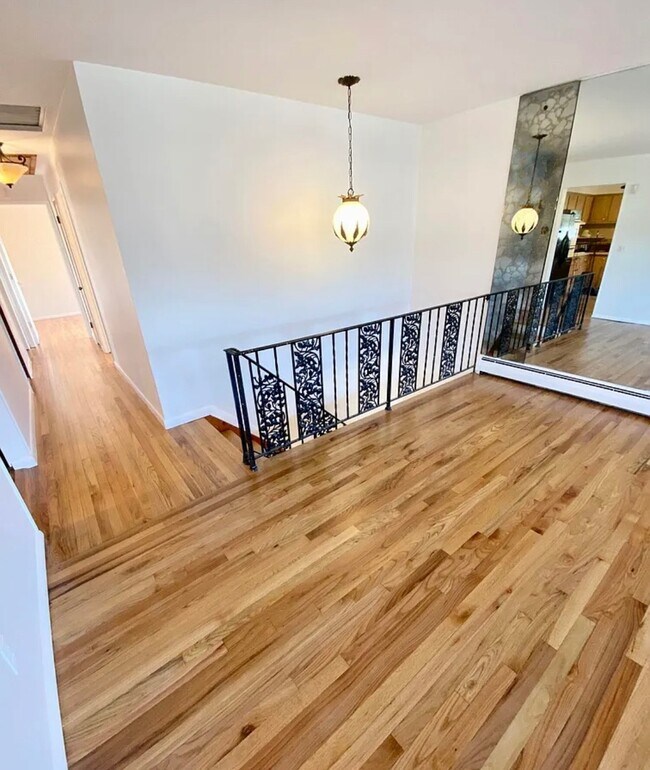 Foto del edificio - 254 N Railroad Ave