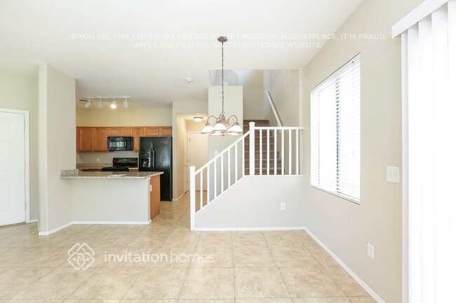 Building Photo - 1532 S Avocet St