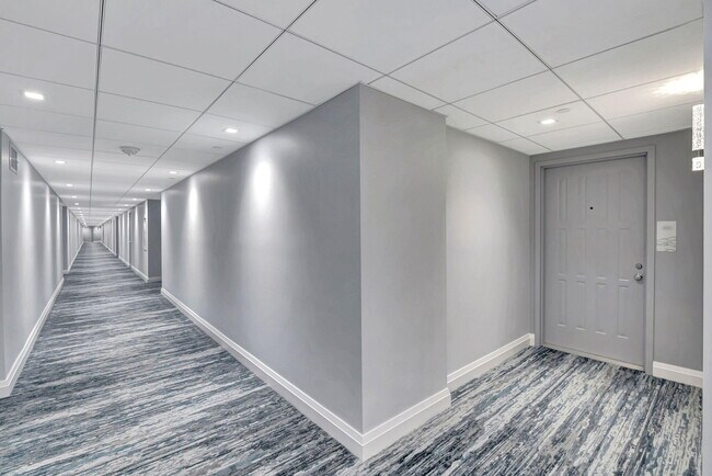 Building Photo - 3420 S Ocean Blvd