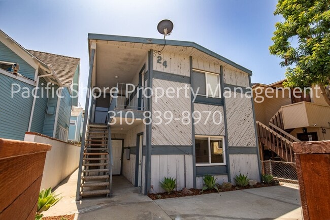 Building Photo - 24 27th Pl