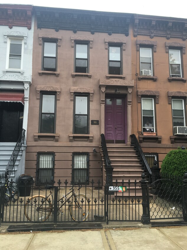 exterior - 955 Bushwick Ave