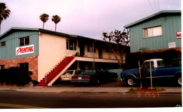 Primary Photo - 2147-2159 Abbott St