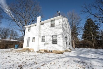 Building Photo - 1857 W 60th St