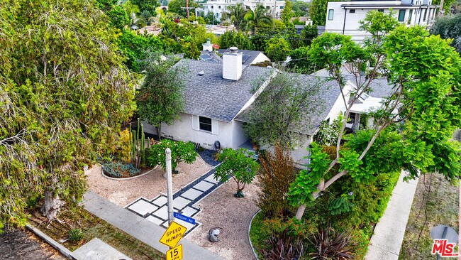 Foto del edificio - 3282 Stoner Ave