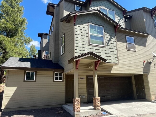 Building Photo - Shared house/Roommate