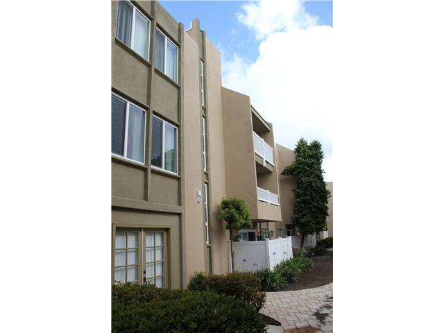 Building Photo - SUNCREST - Condo North of Adams Ave - Pool...