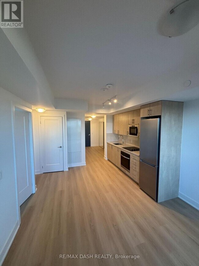Photo du bâtiment - 2545-2545 Simcoe St N