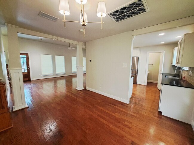 Foto del edificio - 3417 Stanford St