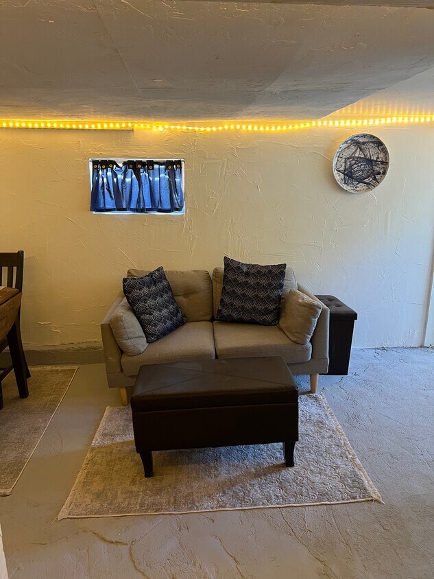 Foto principal - 801 Delta St