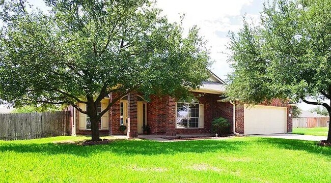 Building Photo - 242 Lottie Ln