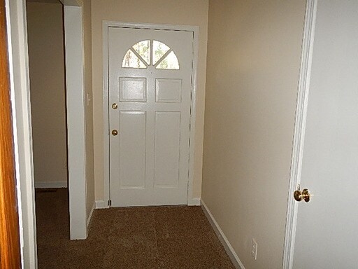 Fotografía del edificio - 233 Westview Park Dr