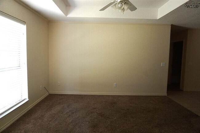 Foto del edificio - 4710 Brookdale Dr