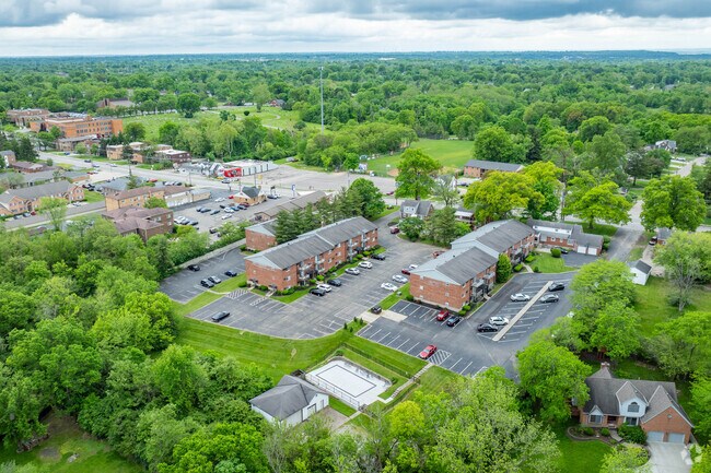 Community Context - Oaks Apartments