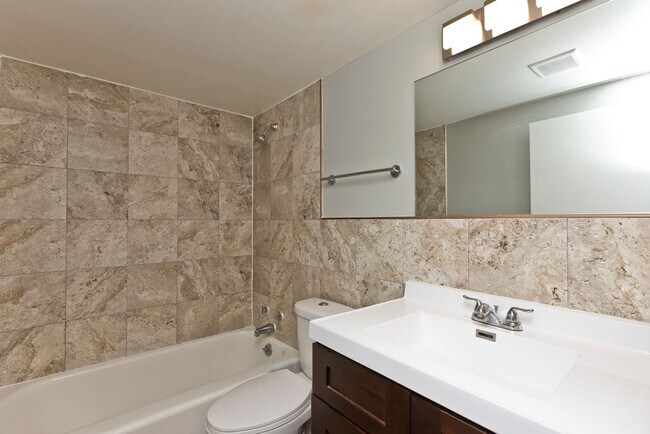 Foto del edificio - Newly Renovated 1 Bedroom