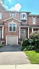 Building Photo - 1588-1588 S Parade Ct