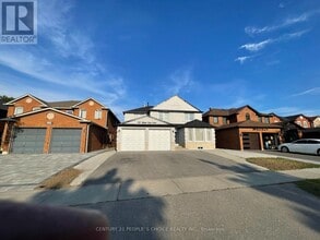 Building Photo - 340 Bristol Rd W