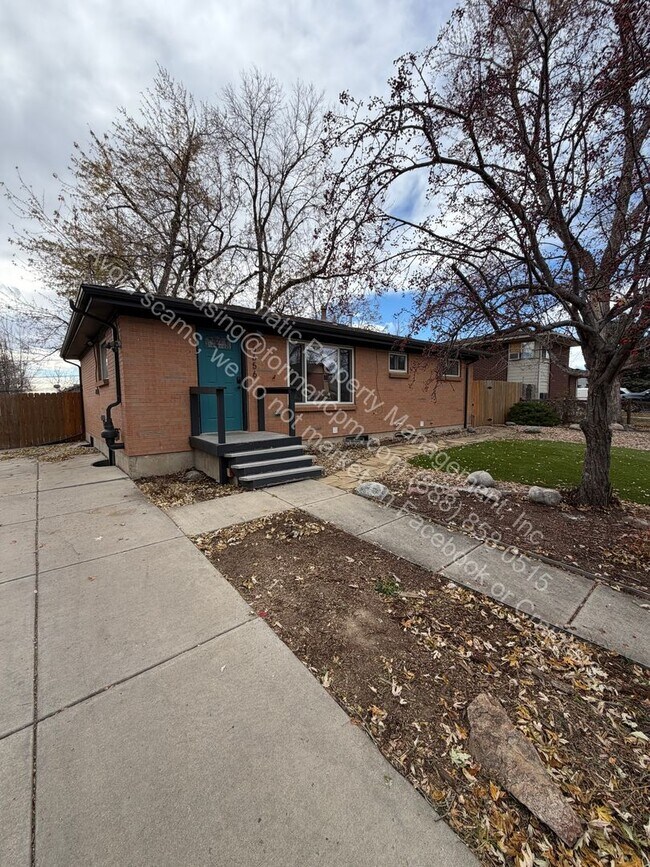 Foto del edificio - Beautifully Renovated Brick Ranch in the Heart of Old Town Arvada