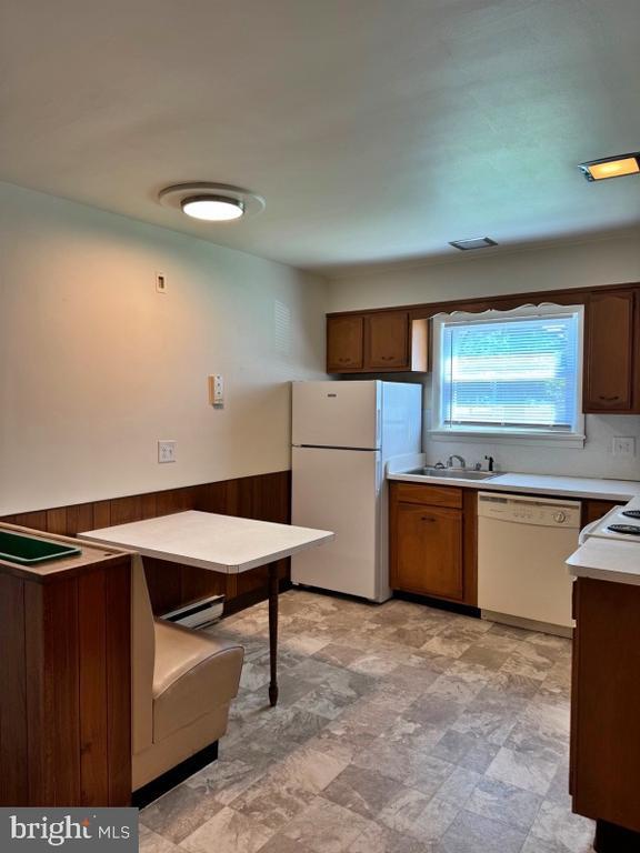 Foto del edificio - 2150 E Market St