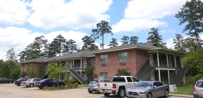 Building Photo - Pine Highland West