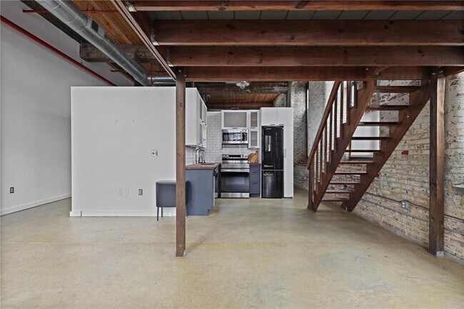 Foto del edificio - 170 Boulevard SE