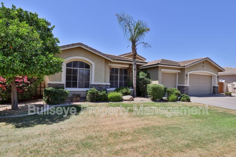 Foto principal - 1550 N Robin Ln