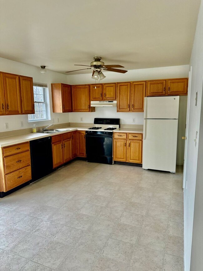 Foto del edificio - 678 ROCKWOOD DRIVE ELIZABETHTOWN, PA 17022