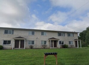 Building Photo - 18 Sarpy Rd